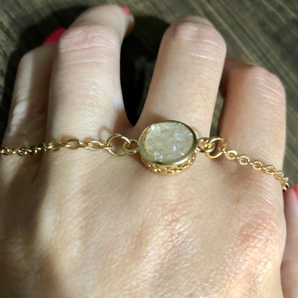 Natural Druzy Stone Bracelet - Picture 6 of 7